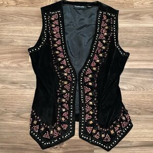 Tanzara Black Velvet Vintage Metal Wooden Bead Accented Hook Eye Open Vest L